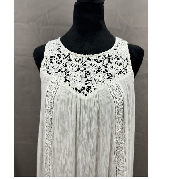 Old Navy Dresses & Skirts - Old Navy White Midi Dress with Lace Neck, Size M